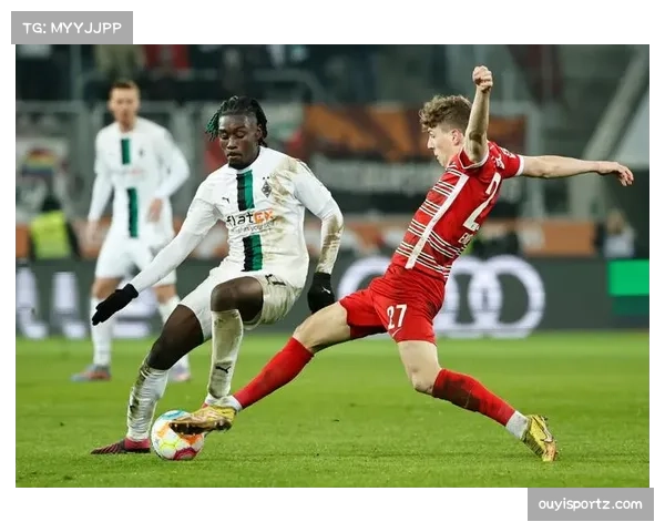 奥格斯堡险胜达姆施塔特 德米罗维奇上演帽子戏法