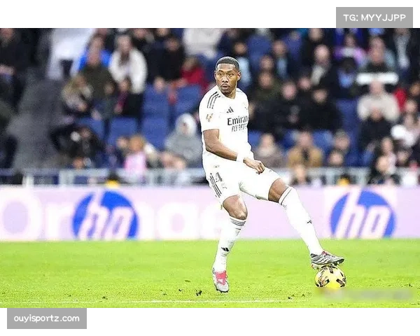 皇马中卫组合临时调整，吕迪格轮休阿拉巴临危受命表现挣扎